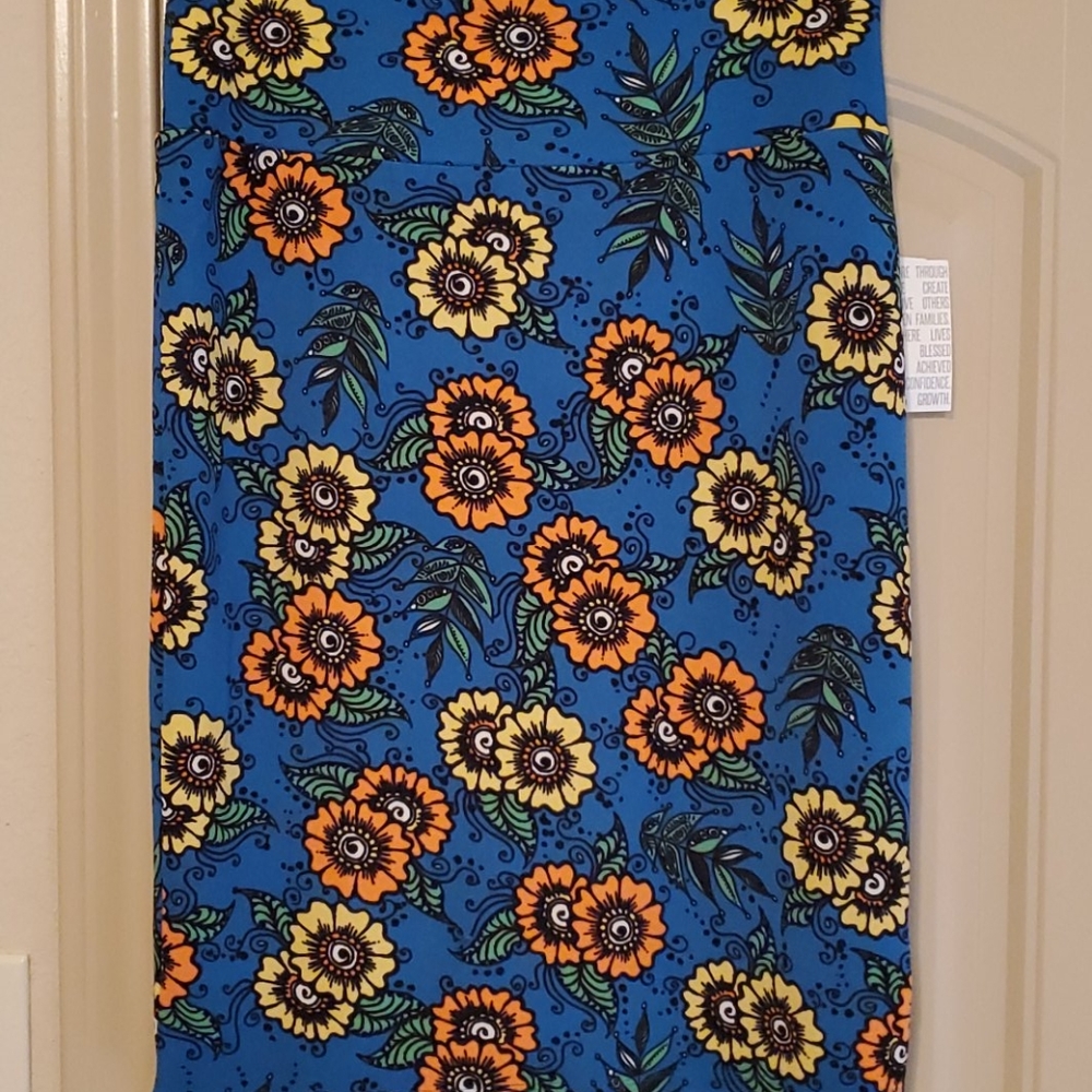 LuLaRoe Cassie Skirt